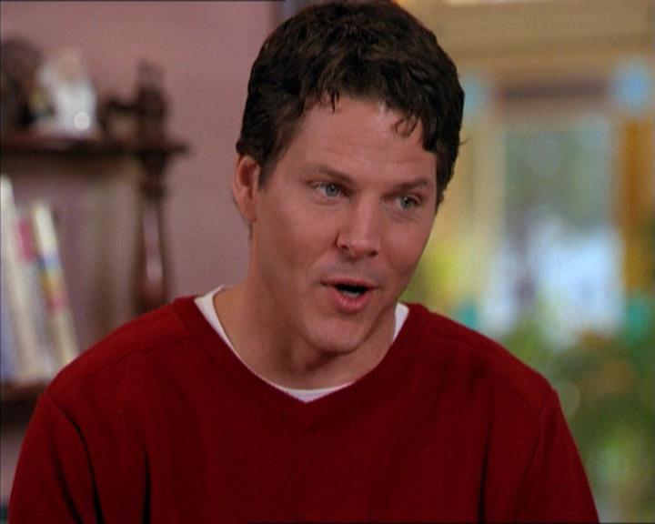 Charmed-Online-dot-210HeartbreakCity0687.jpg