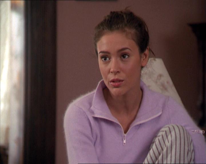 Charmed-Online-dot-210HeartbreakCity0725.jpg
