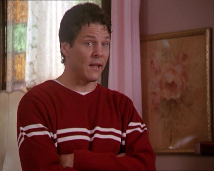 Charmed-Online-dot-210HeartbreakCity0726.jpg