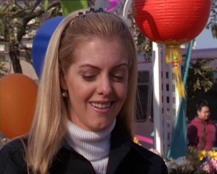 Charmed-Online-dot-210HeartbreakCity0745.jpg