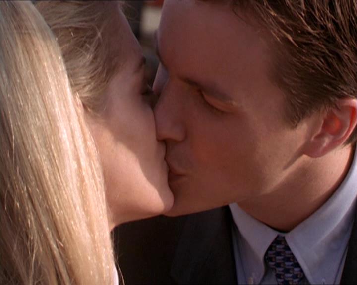Charmed-Online-dot-210HeartbreakCity0754.jpg