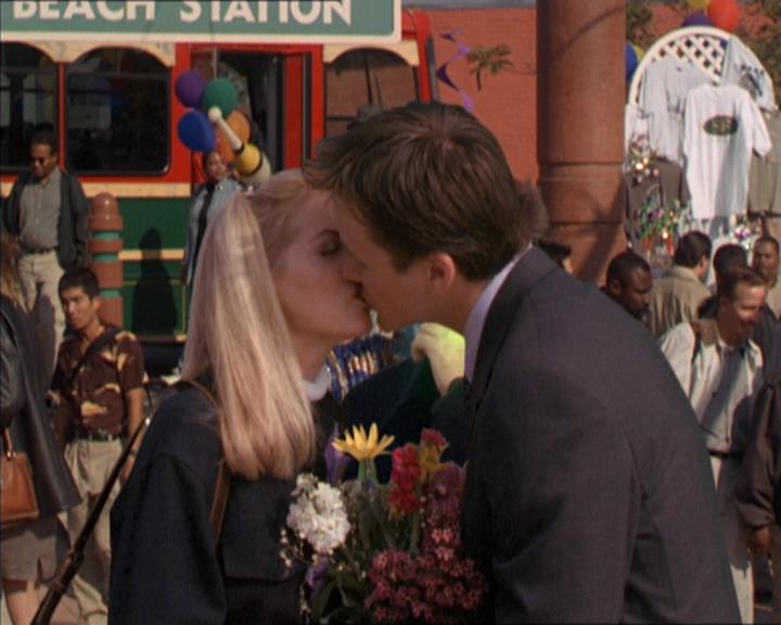 Charmed-Online-dot-210HeartbreakCity0756.jpg