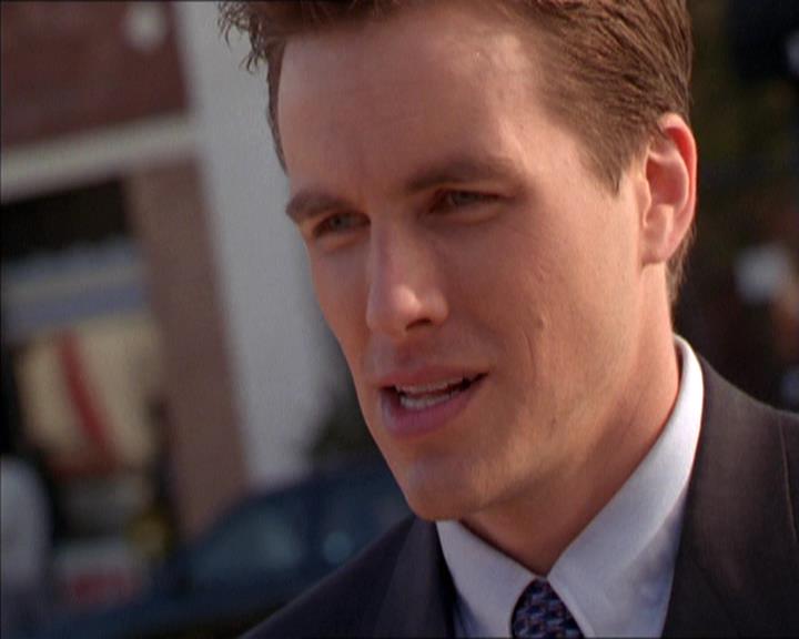 Charmed-Online-dot-210HeartbreakCity0776.jpg