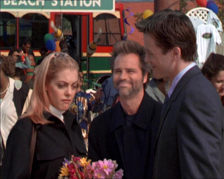 Charmed-Online-dot-210HeartbreakCity0782.jpg