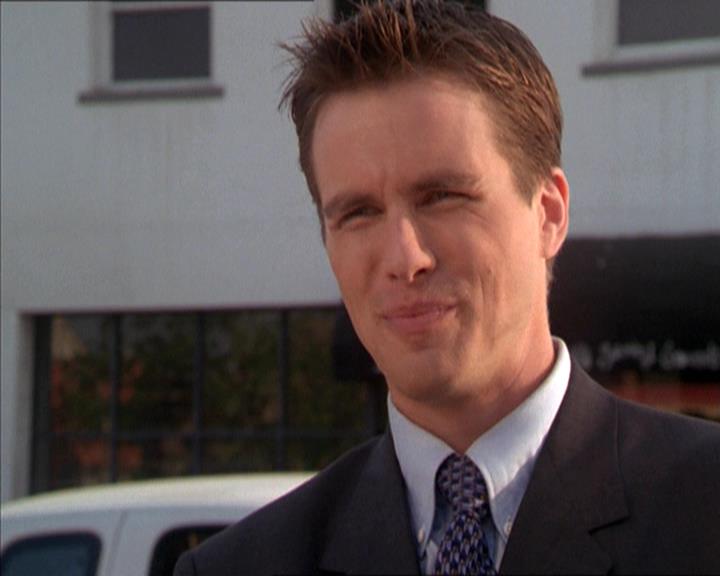 Charmed-Online-dot-210HeartbreakCity0788.jpg