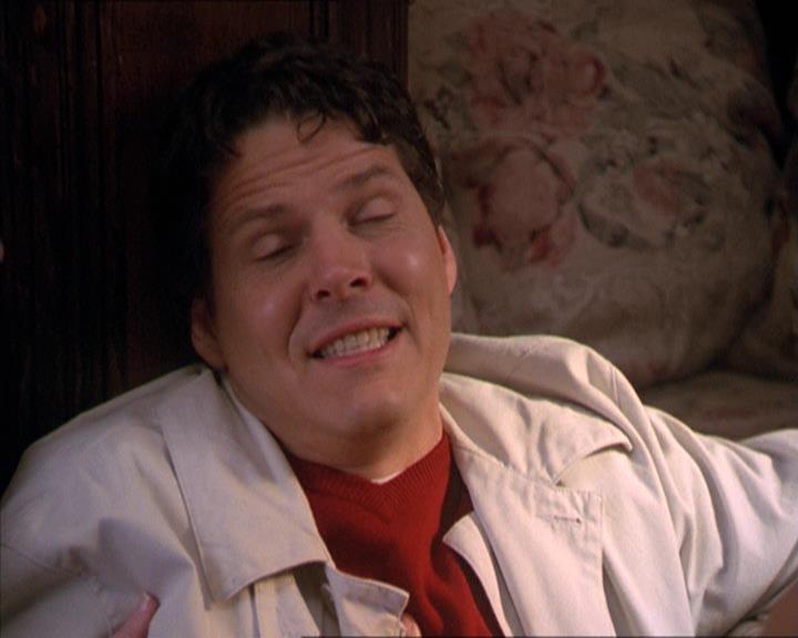 Charmed-Online-dot-210HeartbreakCity0823.jpg
