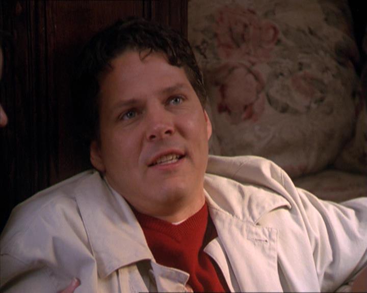 Charmed-Online-dot-210HeartbreakCity0824.jpg