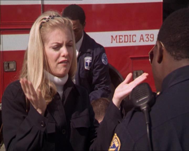 Charmed-Online-dot-210HeartbreakCity0840.jpg