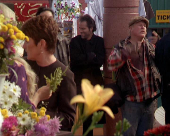 Charmed-Online-dot-210HeartbreakCity0875.jpg