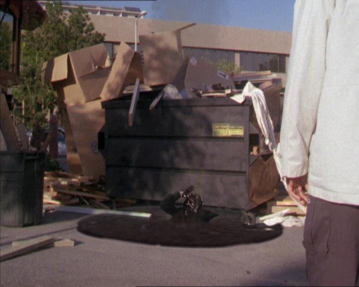 Charmed-Online-dot-210HeartbreakCity0960.jpg