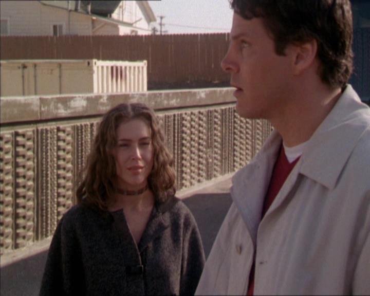 Charmed-Online-dot-210HeartbreakCity0972.jpg