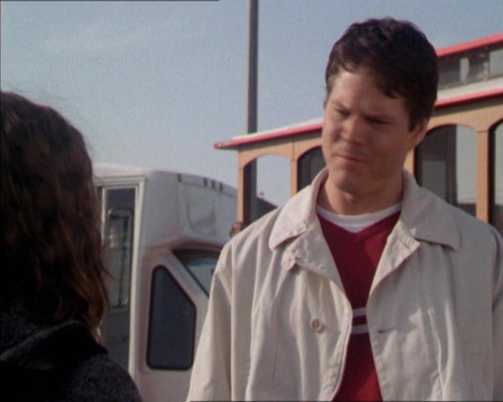 Charmed-Online-dot-210HeartbreakCity0982.jpg
