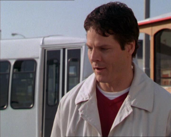 Charmed-Online-dot-210HeartbreakCity0999.jpg