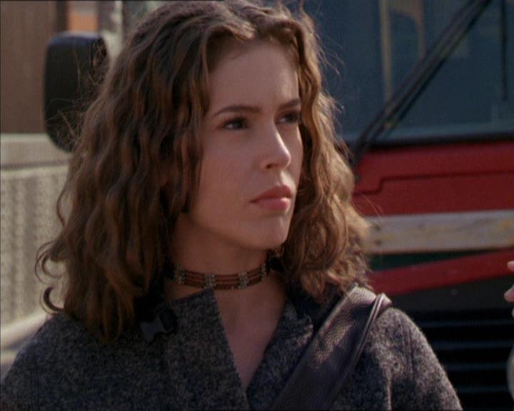 Charmed-Online-dot-210HeartbreakCity1013.jpg