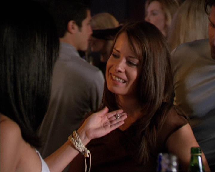Charmed-Online-dot-210HeartbreakCity1049.jpg