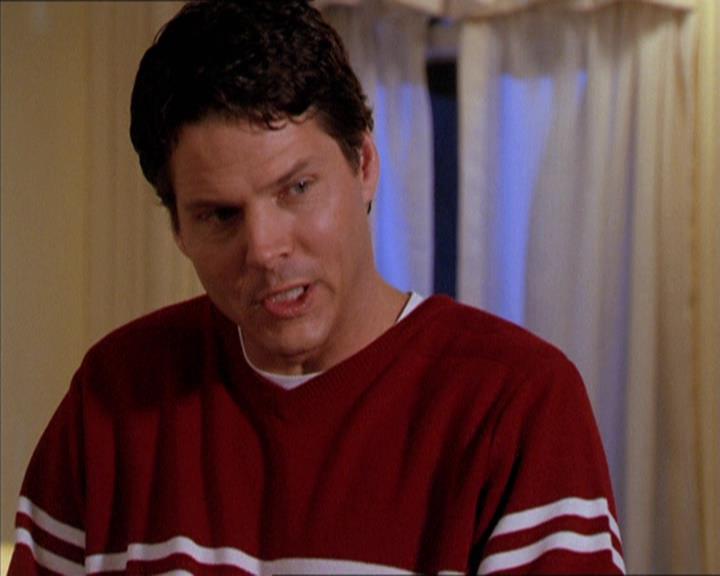 Charmed-Online-dot-210HeartbreakCity1126.jpg