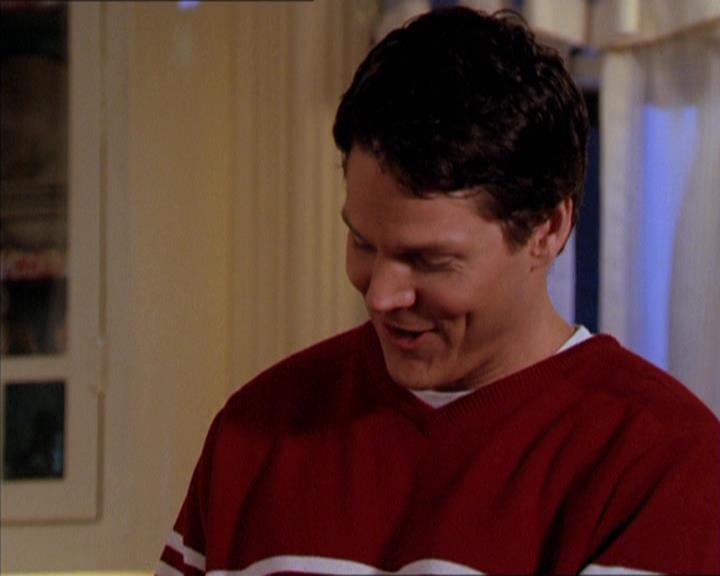 Charmed-Online-dot-210HeartbreakCity1134.jpg