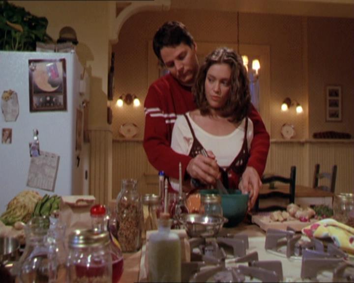 Charmed-Online-dot-210HeartbreakCity1151.jpg