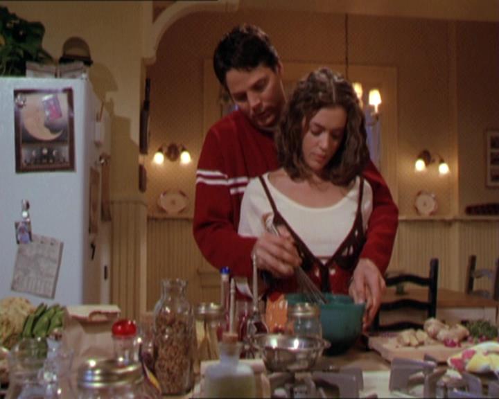 Charmed-Online-dot-210HeartbreakCity1157.jpg