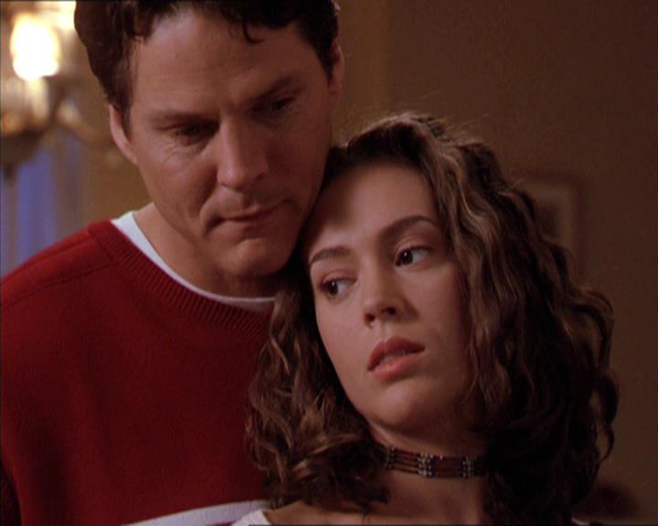 Charmed-Online-dot-210HeartbreakCity1204.jpg