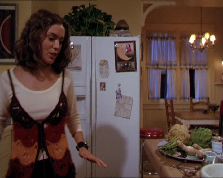 Charmed-Online-dot-210HeartbreakCity1231.jpg