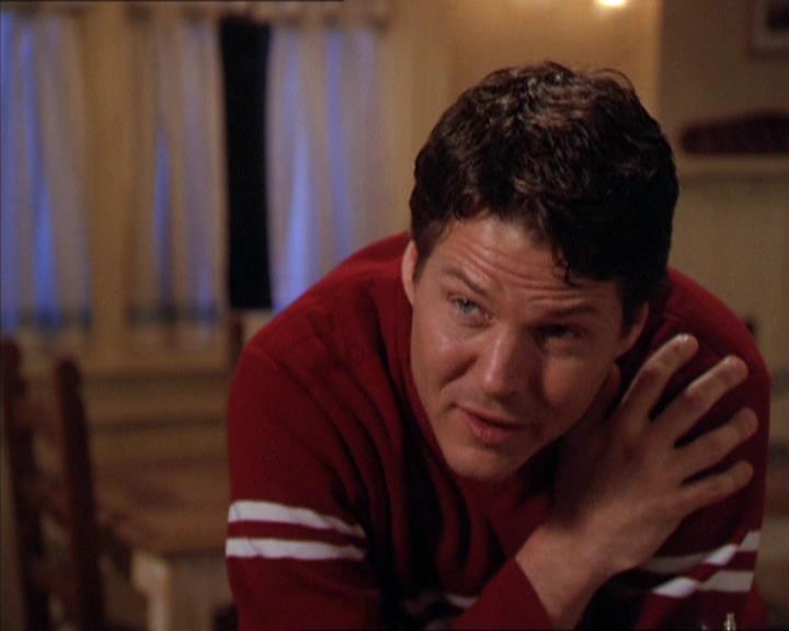 Charmed-Online-dot-210HeartbreakCity1249.jpg