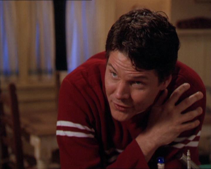 Charmed-Online-dot-210HeartbreakCity1262.jpg