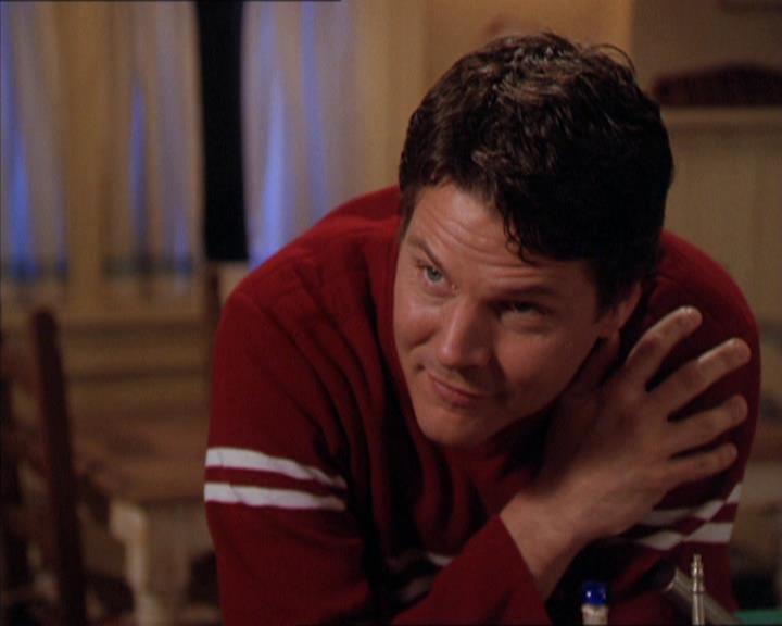 Charmed-Online-dot-210HeartbreakCity1265.jpg
