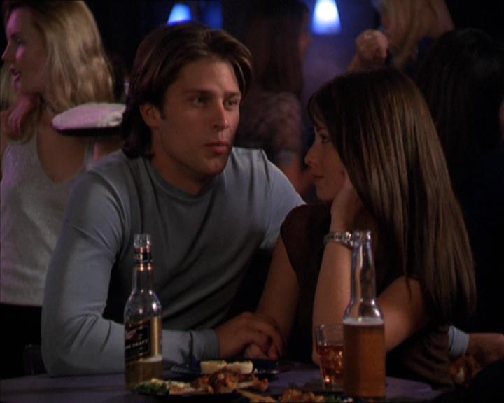 Charmed-Online-dot-210HeartbreakCity1276.jpg