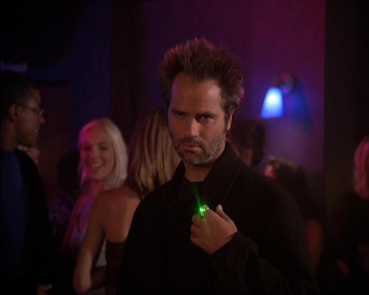 Charmed-Online-dot-210HeartbreakCity1510.jpg