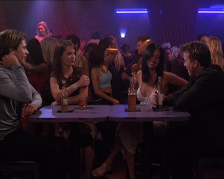Charmed-Online-dot-210HeartbreakCity1513.jpg