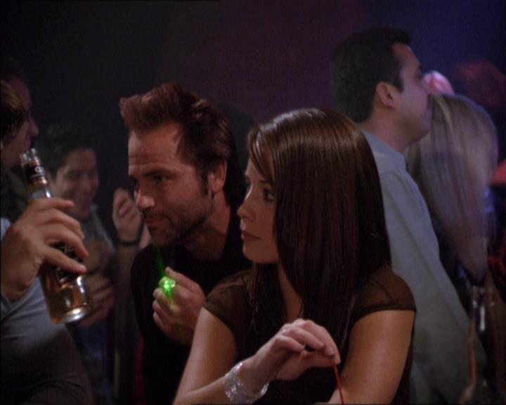 Charmed-Online-dot-210HeartbreakCity1533.jpg