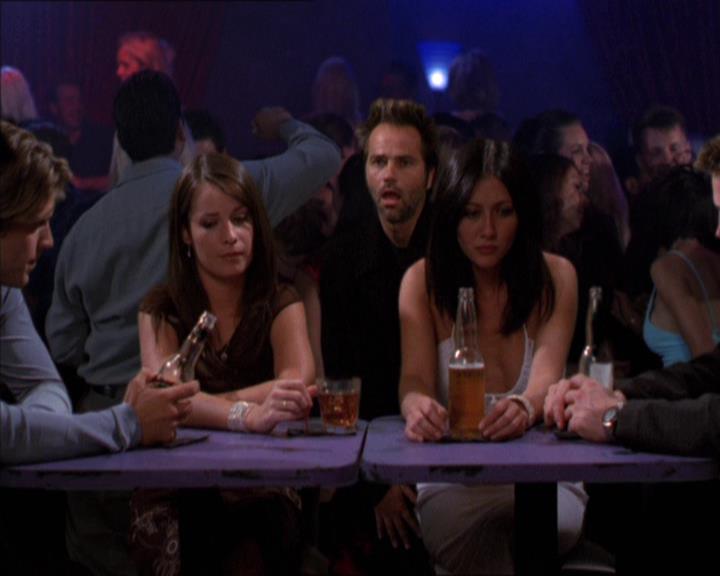 Charmed-Online-dot-210HeartbreakCity1559.jpg