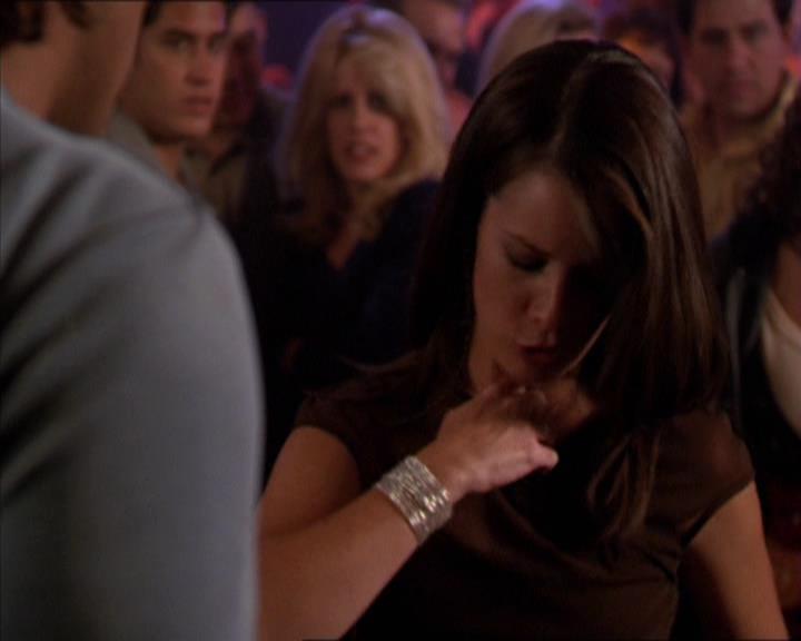 Charmed-Online-dot-210HeartbreakCity1602.jpg