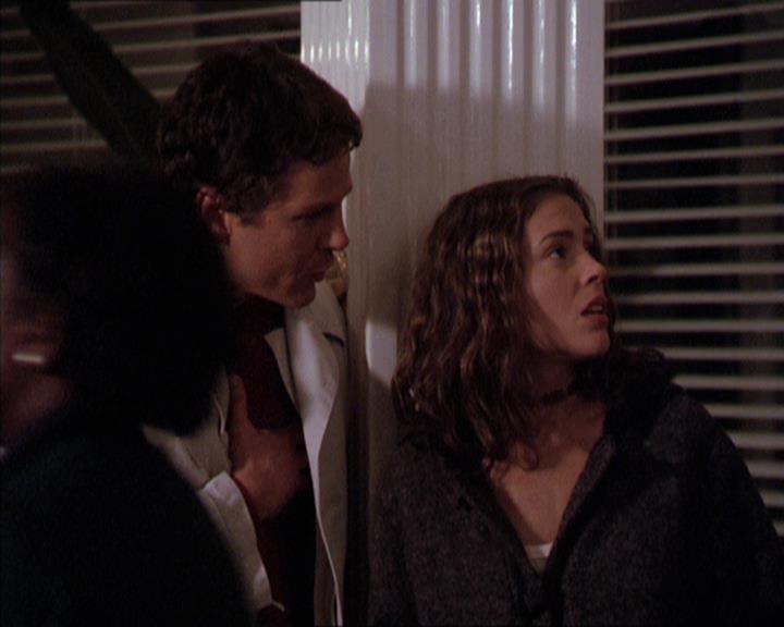 Charmed-Online-dot-210HeartbreakCity1755.jpg