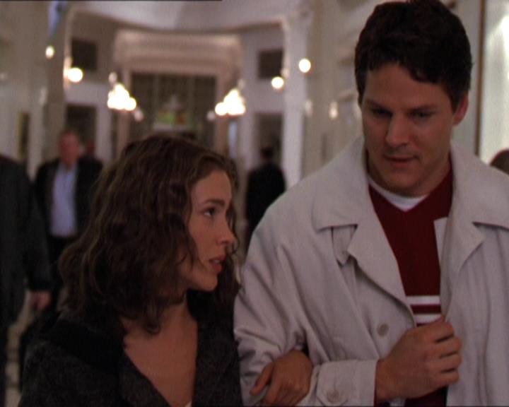 Charmed-Online-dot-210HeartbreakCity1886.jpg