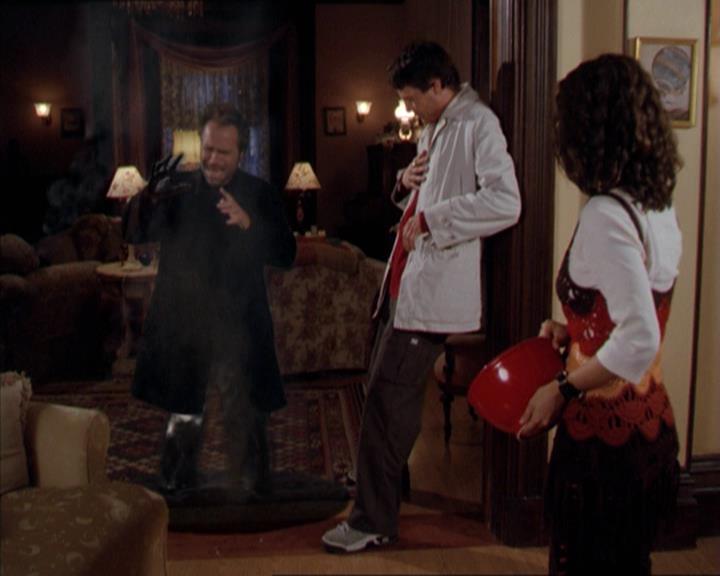 Charmed-Online-dot-210HeartbreakCity2194.jpg