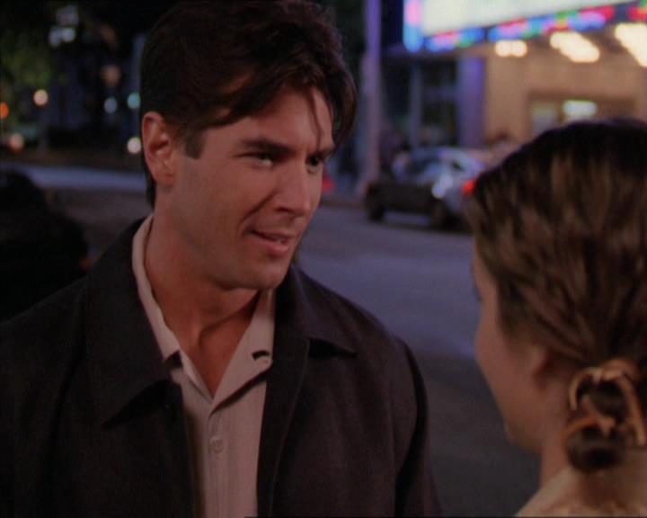 Charmed-Online-dot-210HeartbreakCity2285.jpg