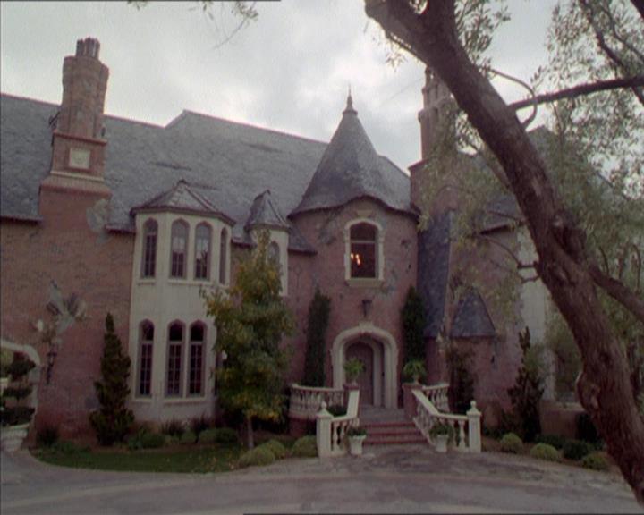 Charmed-Online-dot-211RecklessAbandon0850.jpg