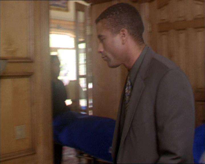 Charmed-Online-dot-211RecklessAbandon0975.jpg