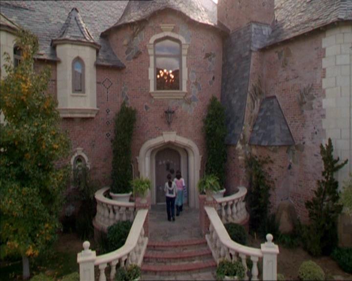 Charmed-Online-dot-211RecklessAbandon1464.jpg