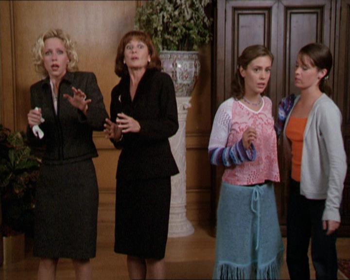 Charmed-Online-dot-211RecklessAbandon1529.jpg Charmed-Online-dot-211RecklessAbandon1529.jpg