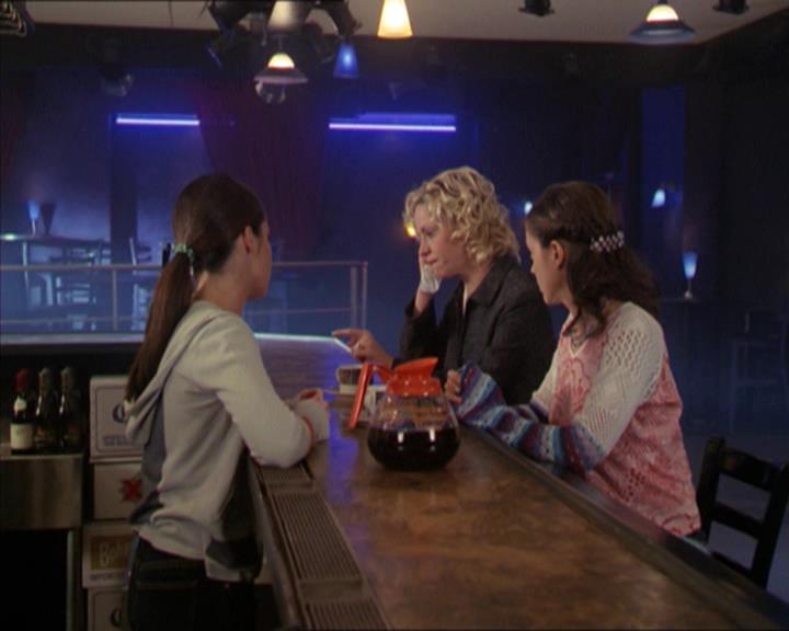 Charmed-Online-dot-211RecklessAbandon1581.jpg Charmed-Online-dot-211RecklessAbandon1581.jpg