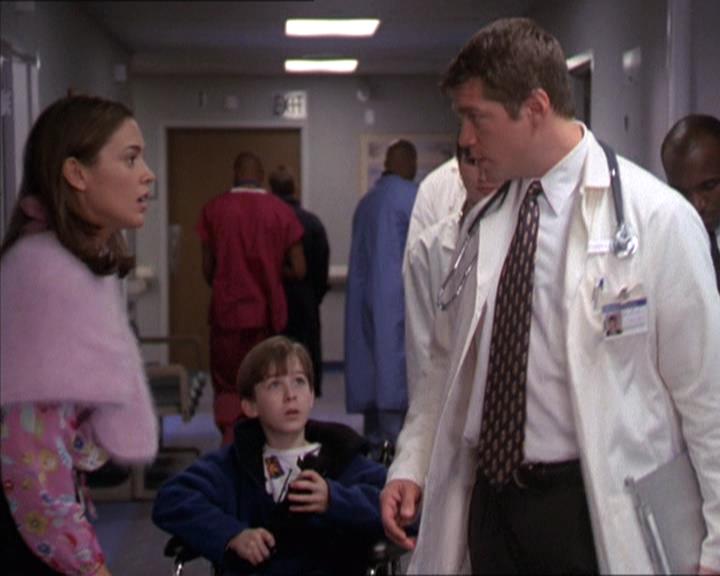 Charmed-Online-dot-212Awakened0490.jpg Charmed-Online-dot-212Awakened0490.jpg