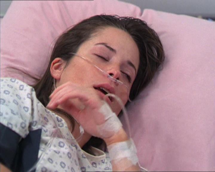 Charmed-Online-dot-212Awakened0558.jpg