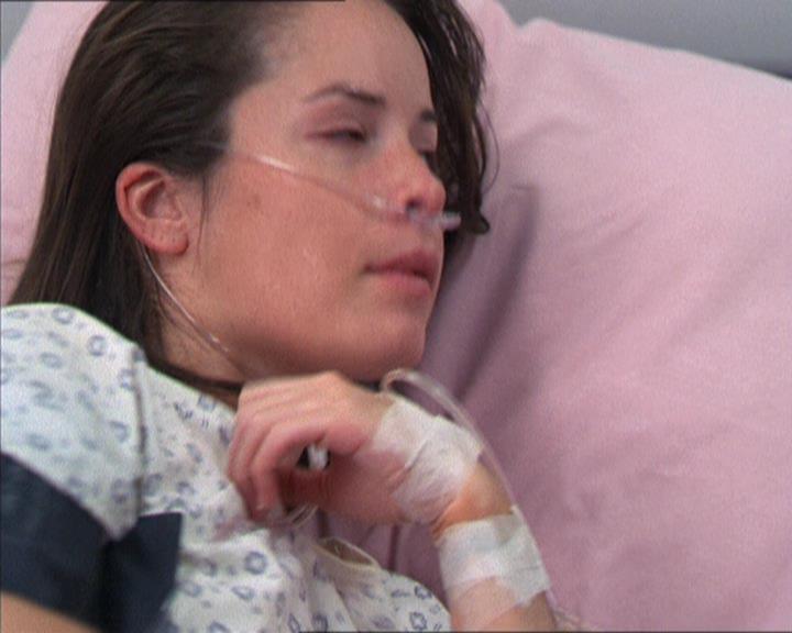 Charmed-Online-dot-212Awakened0560.jpg