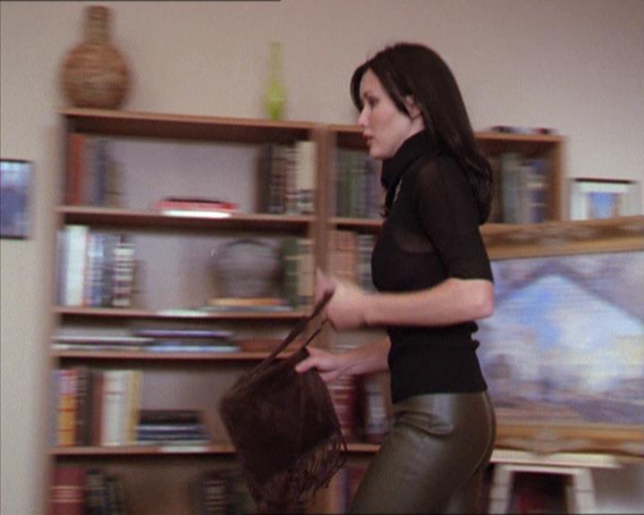 Charmed-Online-dot-212Awakened0674.jpg Charmed-Online-dot-212Awakened0674.jpg