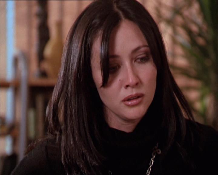 Charmed-Online-dot-212Awakened0701.jpg Charmed-Online-dot-212Awakened0701.jpg