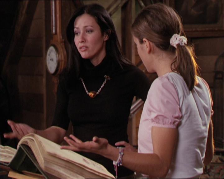 Charmed-Online-dot-212Awakened0876.jpg Charmed-Online-dot-212Awakened0876.jpg