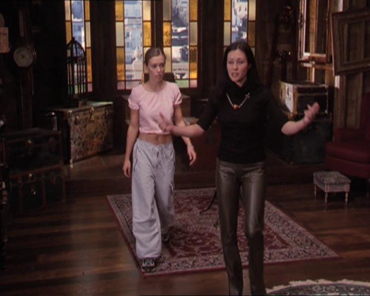 Charmed-Online-dot-212Awakened0879.jpg Charmed-Online-dot-212Awakened0879.jpg